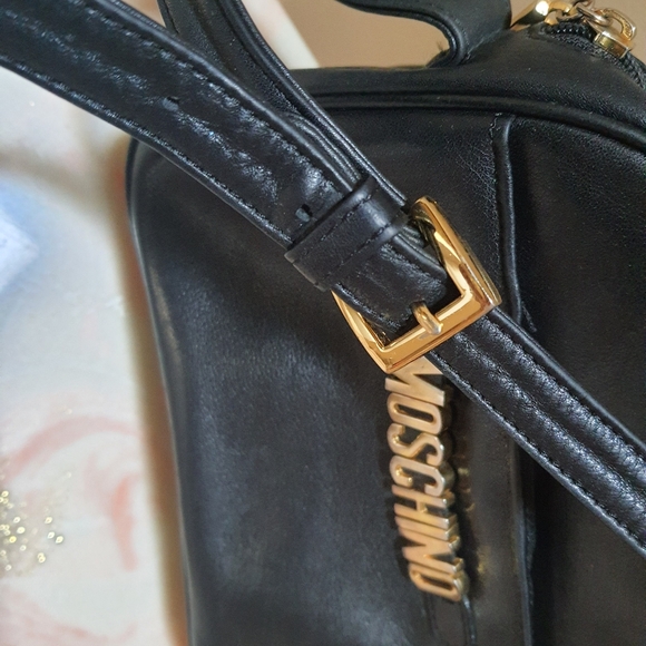 Moschino Redwall Shoulder/Crossbody Bag - Picture 6 of 6